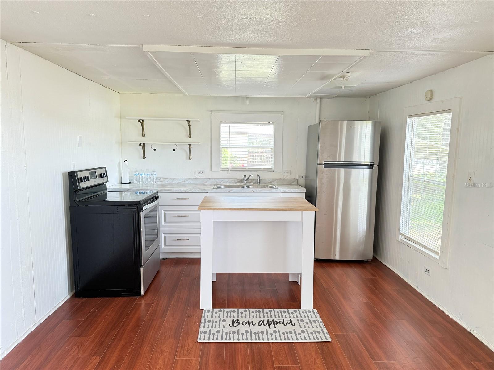 Image 4 of 24 For 3545 90th Street