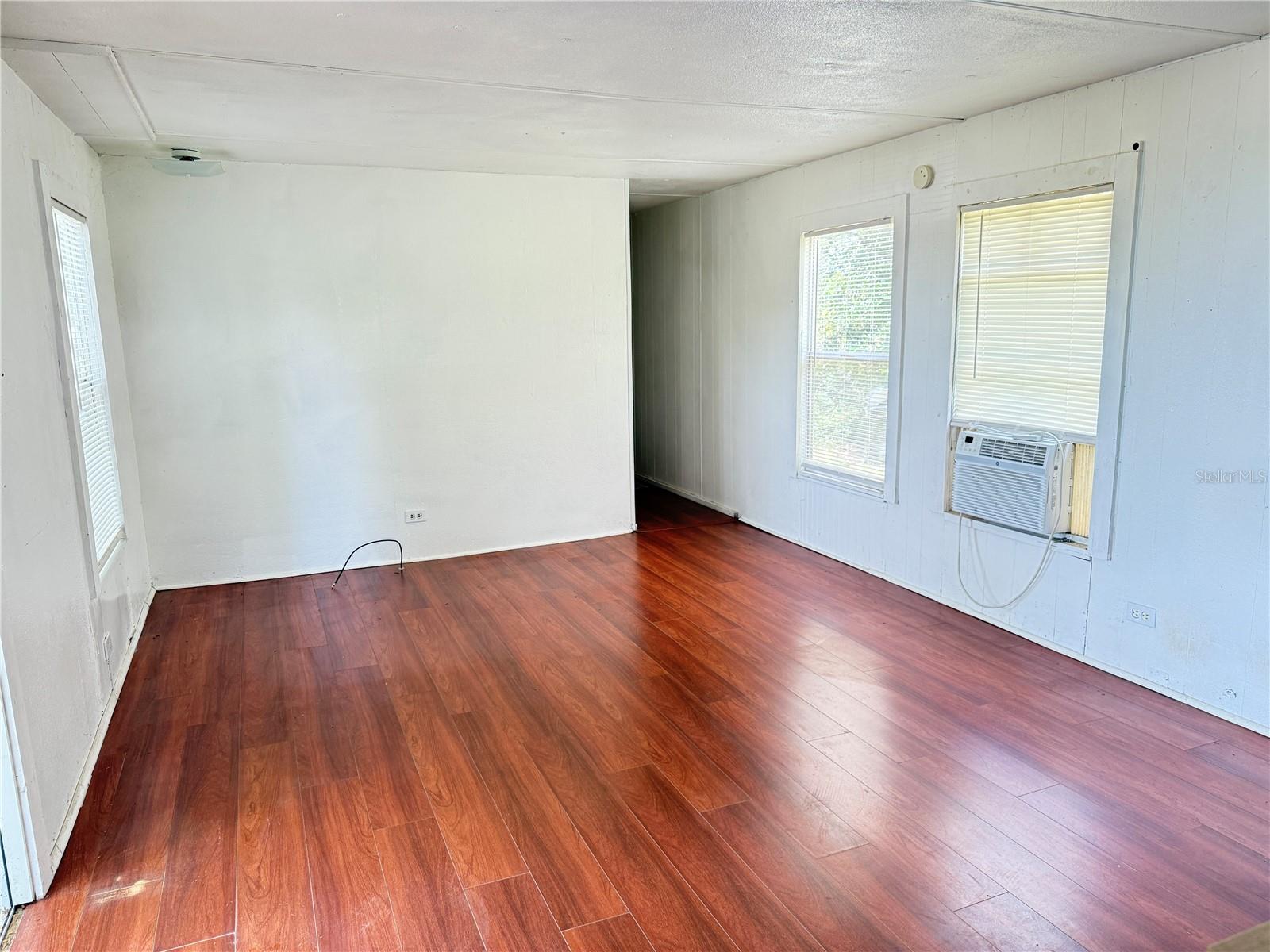 Image 9 of 24 For 3545 90th Street