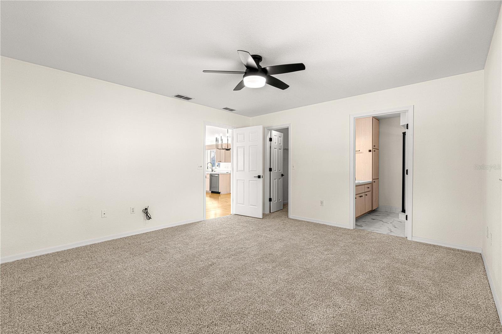 Listing photo id 18 for 11518 136th Place