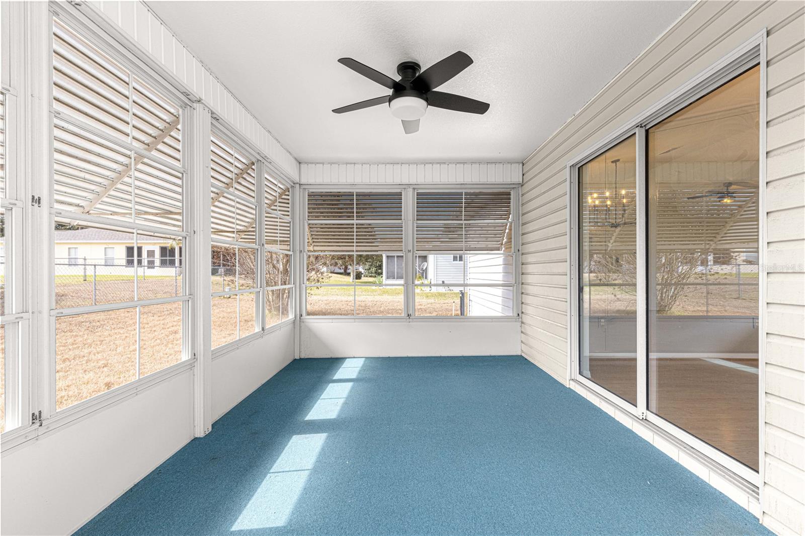 Listing photo id 23 for 11518 136th Place