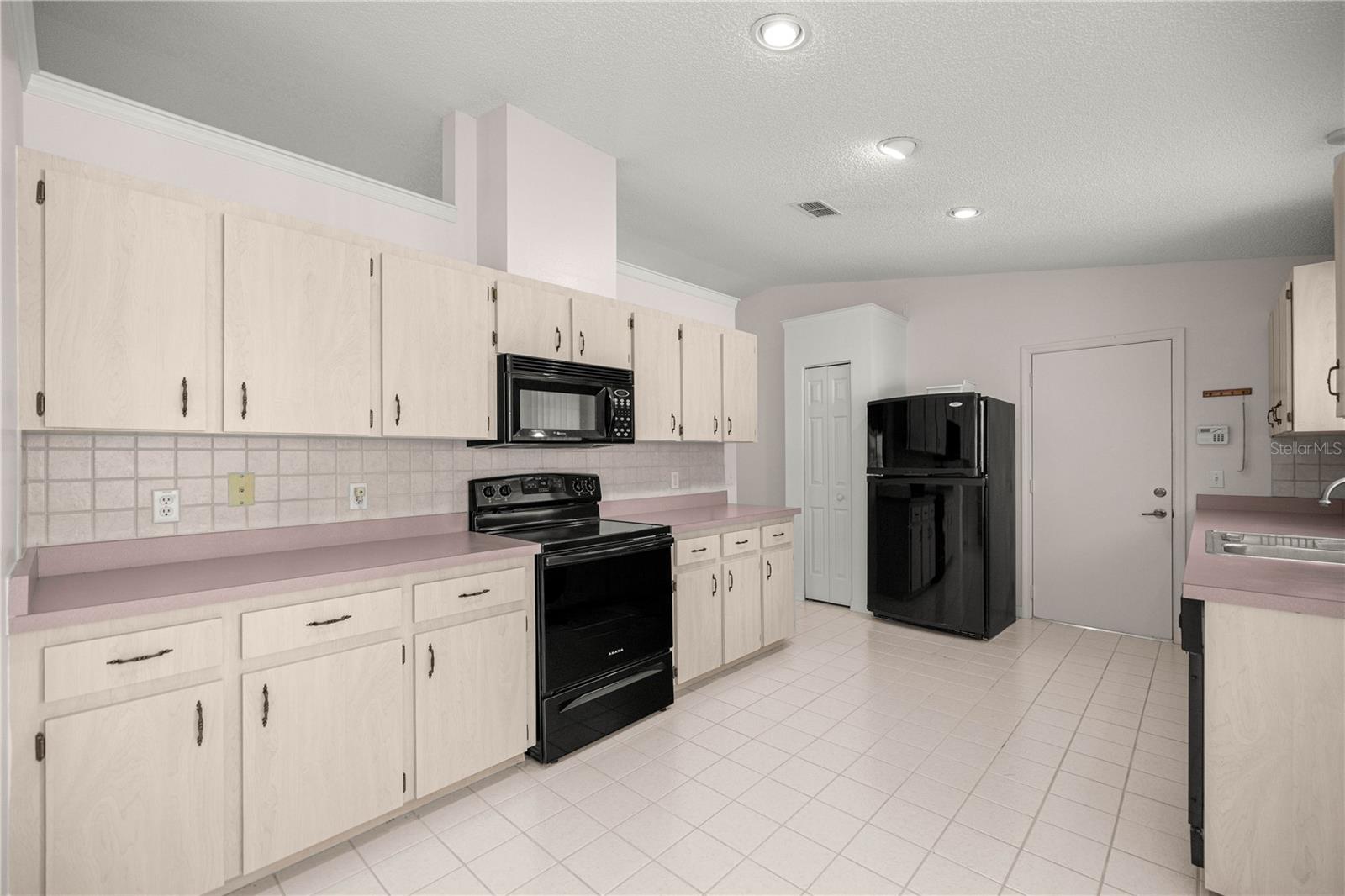 Image 7 of 22 For 8485 60th Circle