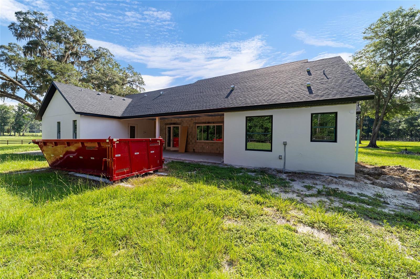 Listing photo id 50 for 6634 22nd Avenue