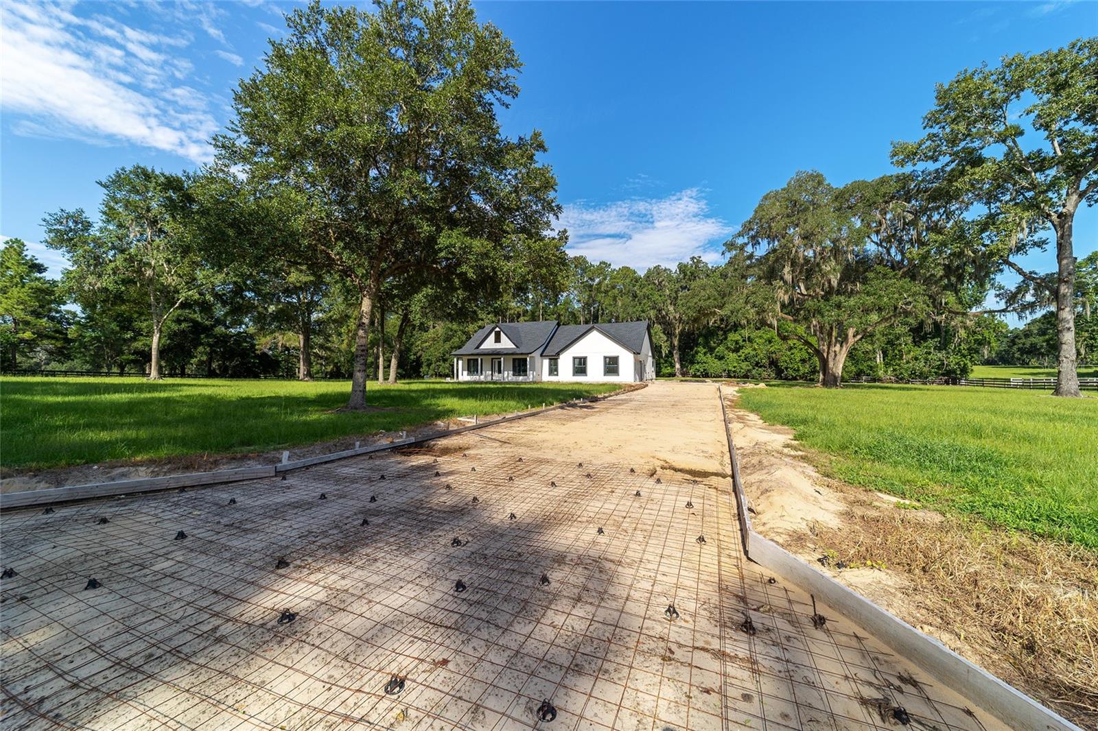 Listing photo id 55 for 6634 22nd Avenue