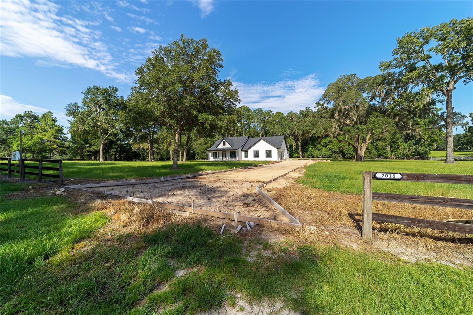 Listing photo id 56 for 6634 22nd Avenue
