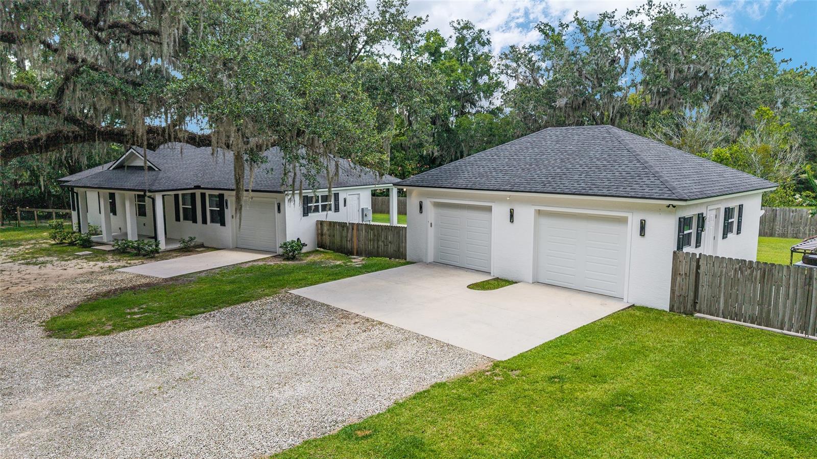 Image 3 of 58 For 1921 42nd Street