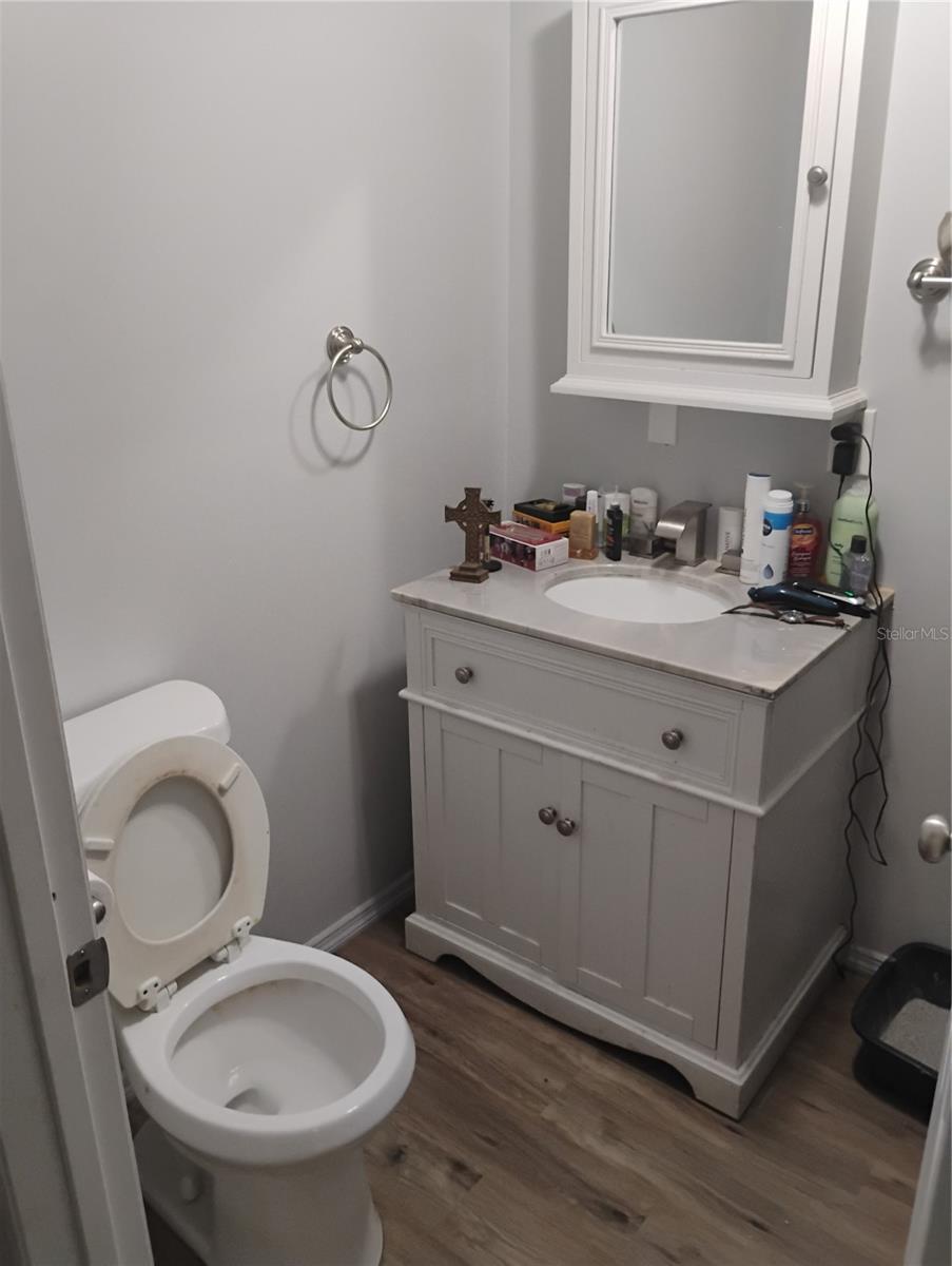 Image 4 of 12 For 10949 130th Place