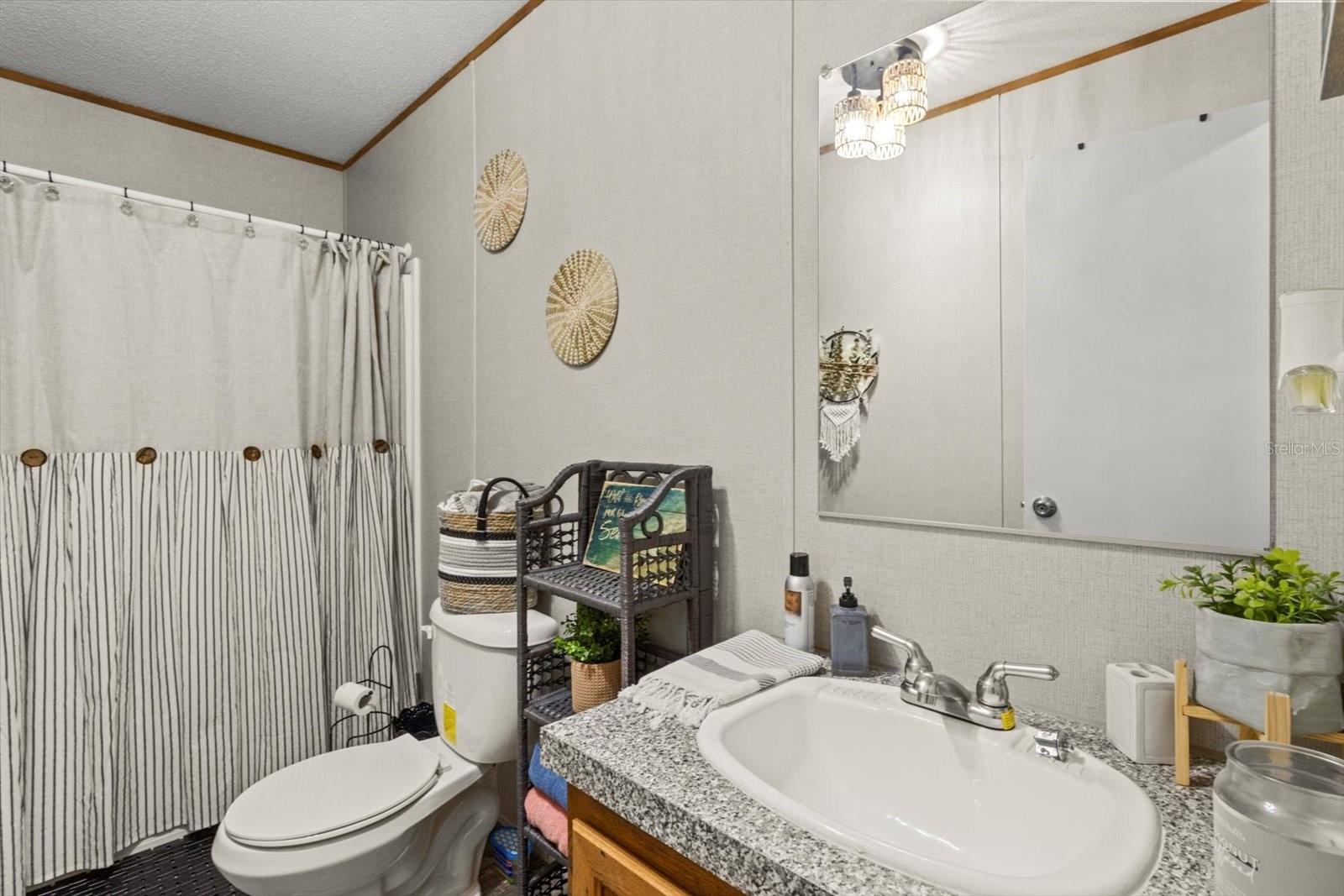 Listing photo id 13 for 609 Redbud Terrace