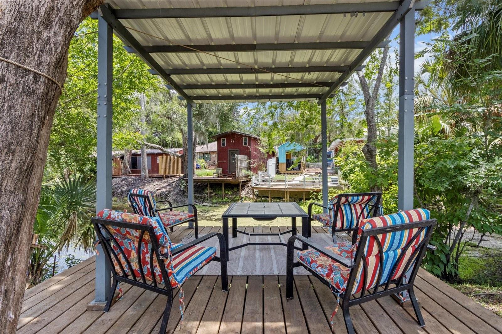 Listing photo id 27 for 609 Redbud Terrace