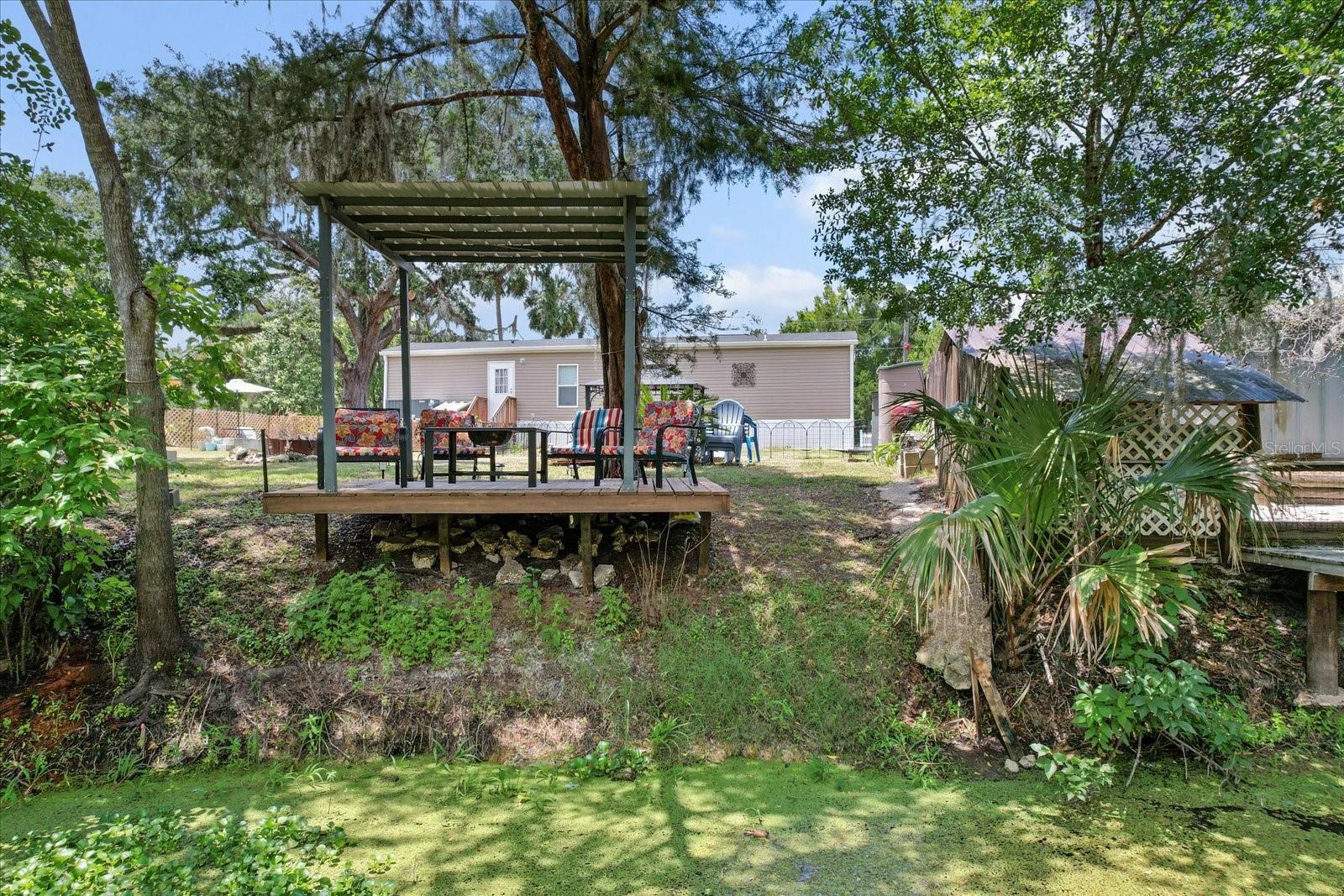 Listing photo id 28 for 609 Redbud Terrace
