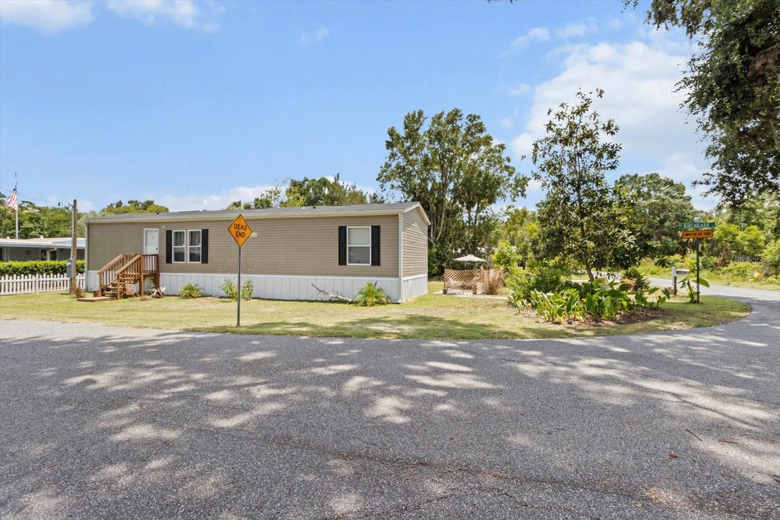 Listing photo id 30 for 609 Redbud Terrace