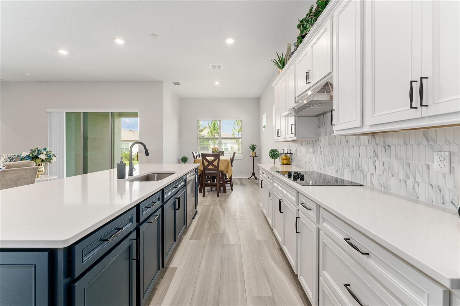 Listing photo id 11 for 8718 59th Lane Road