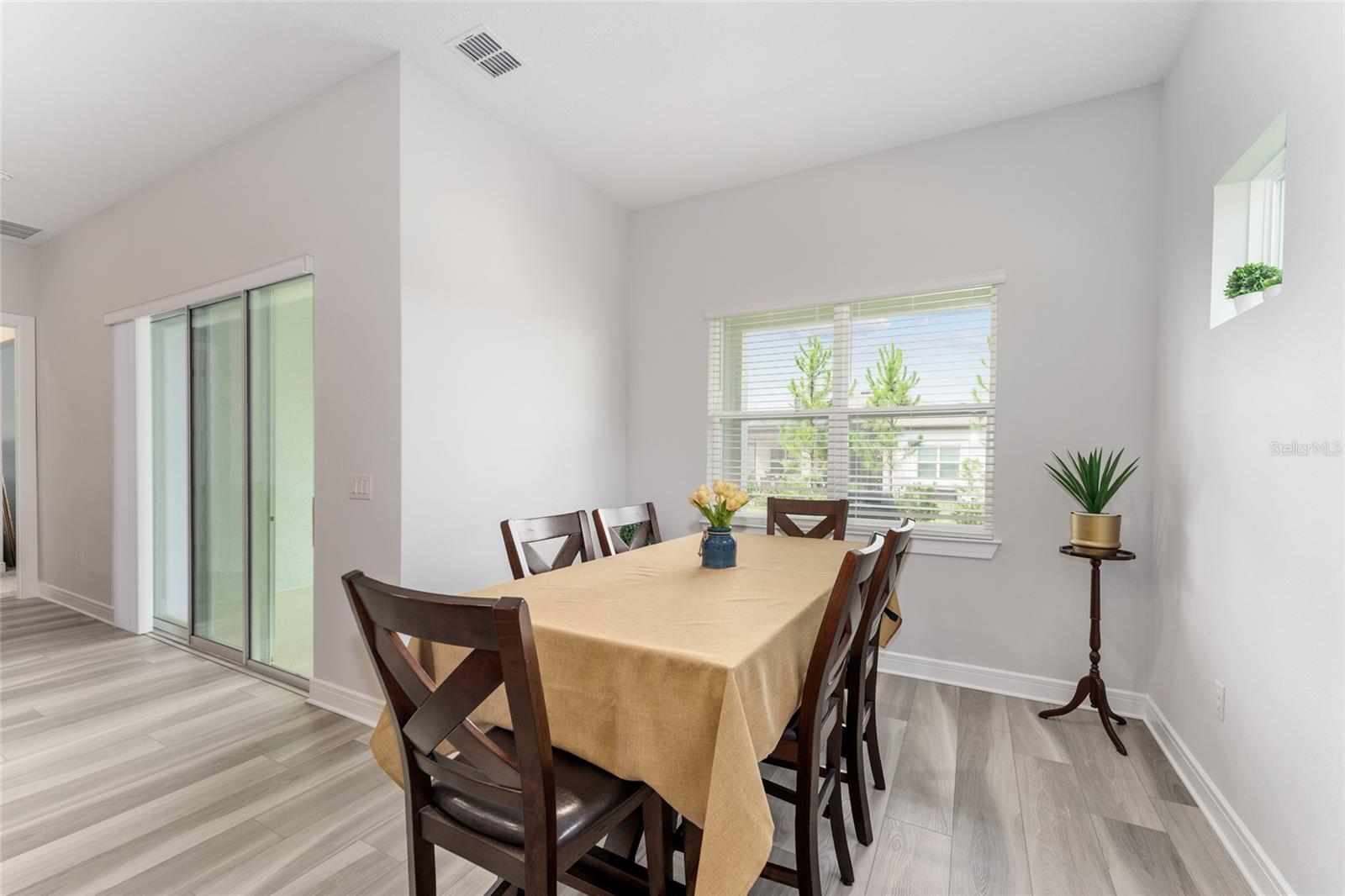 Listing photo id 13 for 8718 59th Lane Road