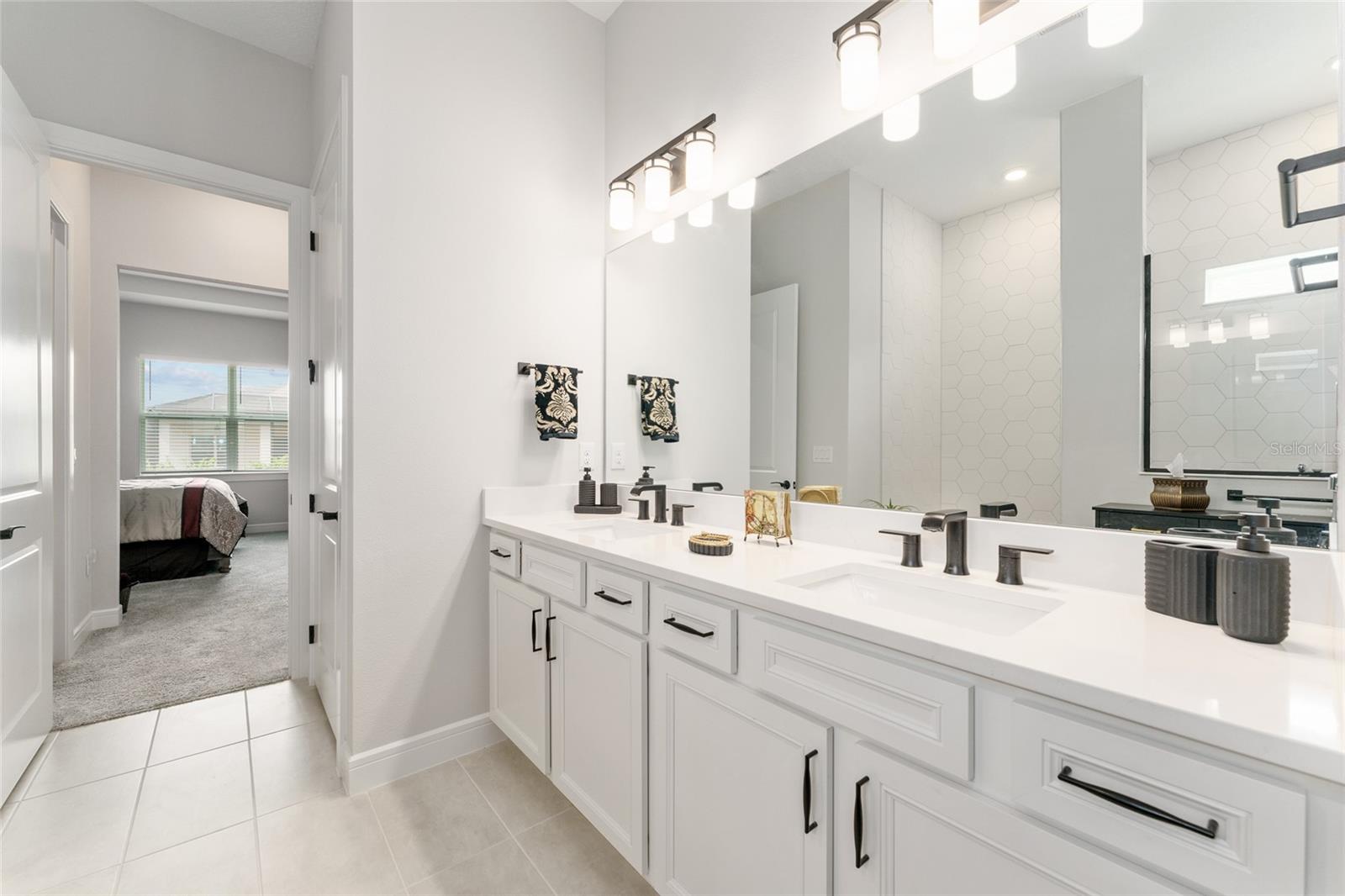 Listing photo id 18 for 8718 59th Lane Road