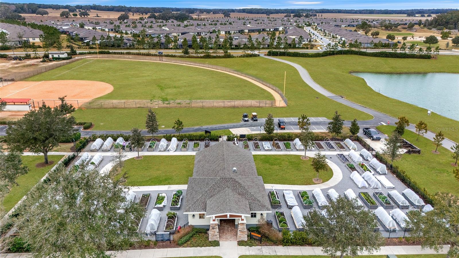 Listing photo id 55 for 8718 59th Lane Road
