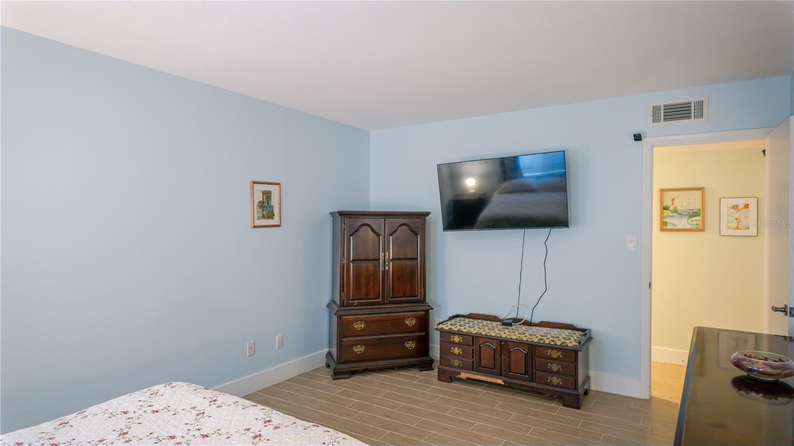 Image 14 of 28 For 588 Bahia Circle A