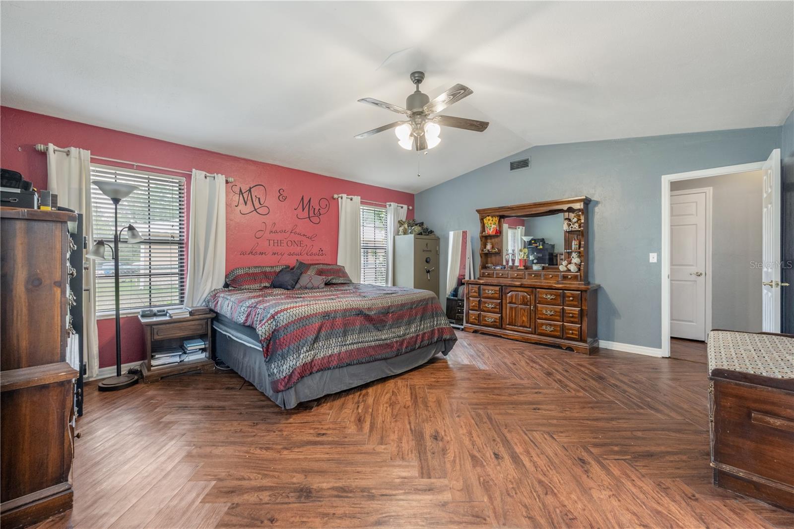 Image 15 of 52 For 531 151st Terrace