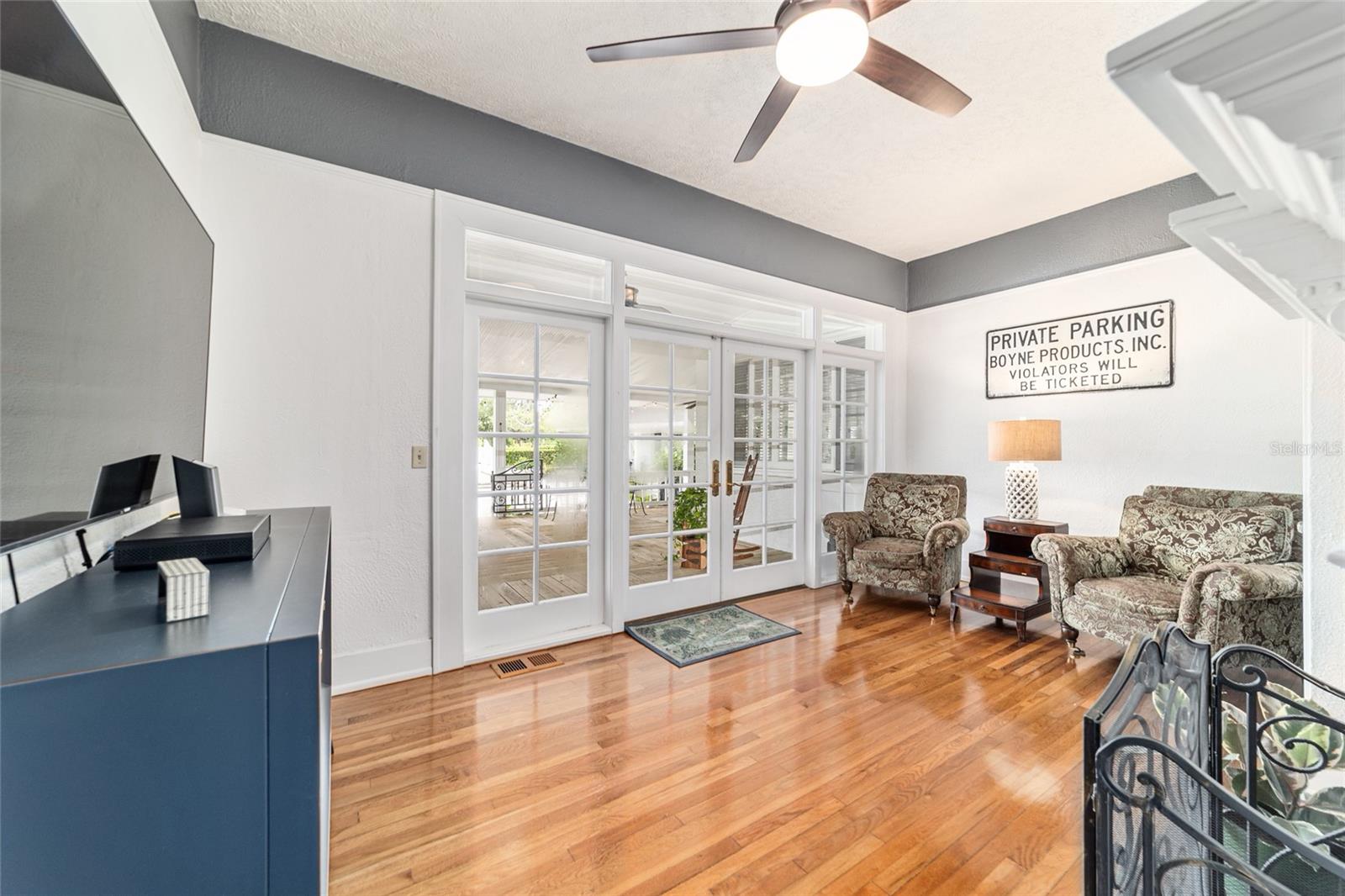 Image 14 of 58 For 405 15th Avenue