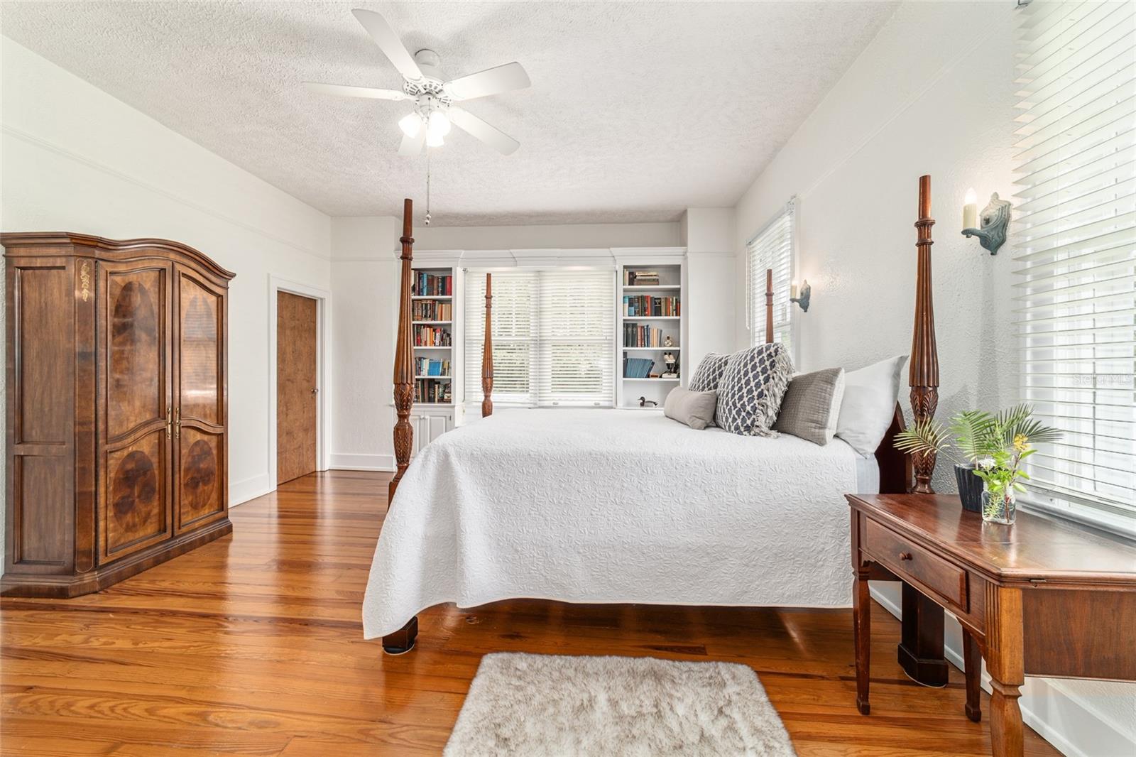 Image 35 of 58 For 405 15th Avenue