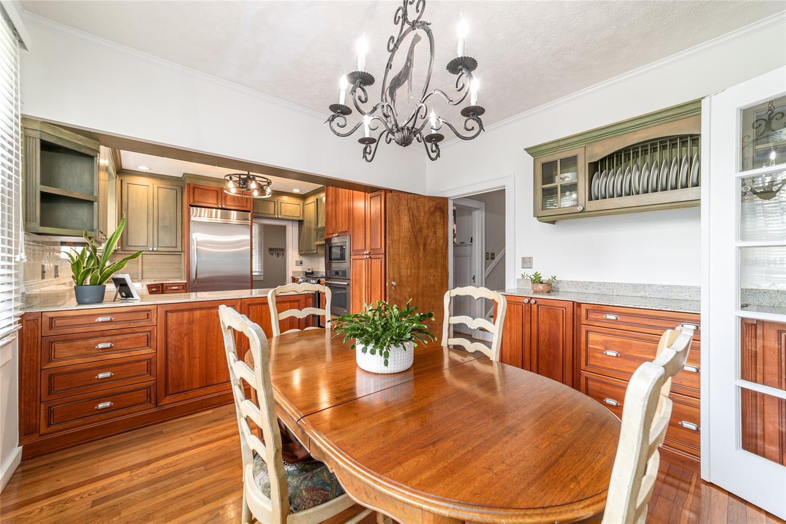 Image 9 of 58 For 405 15th Avenue
