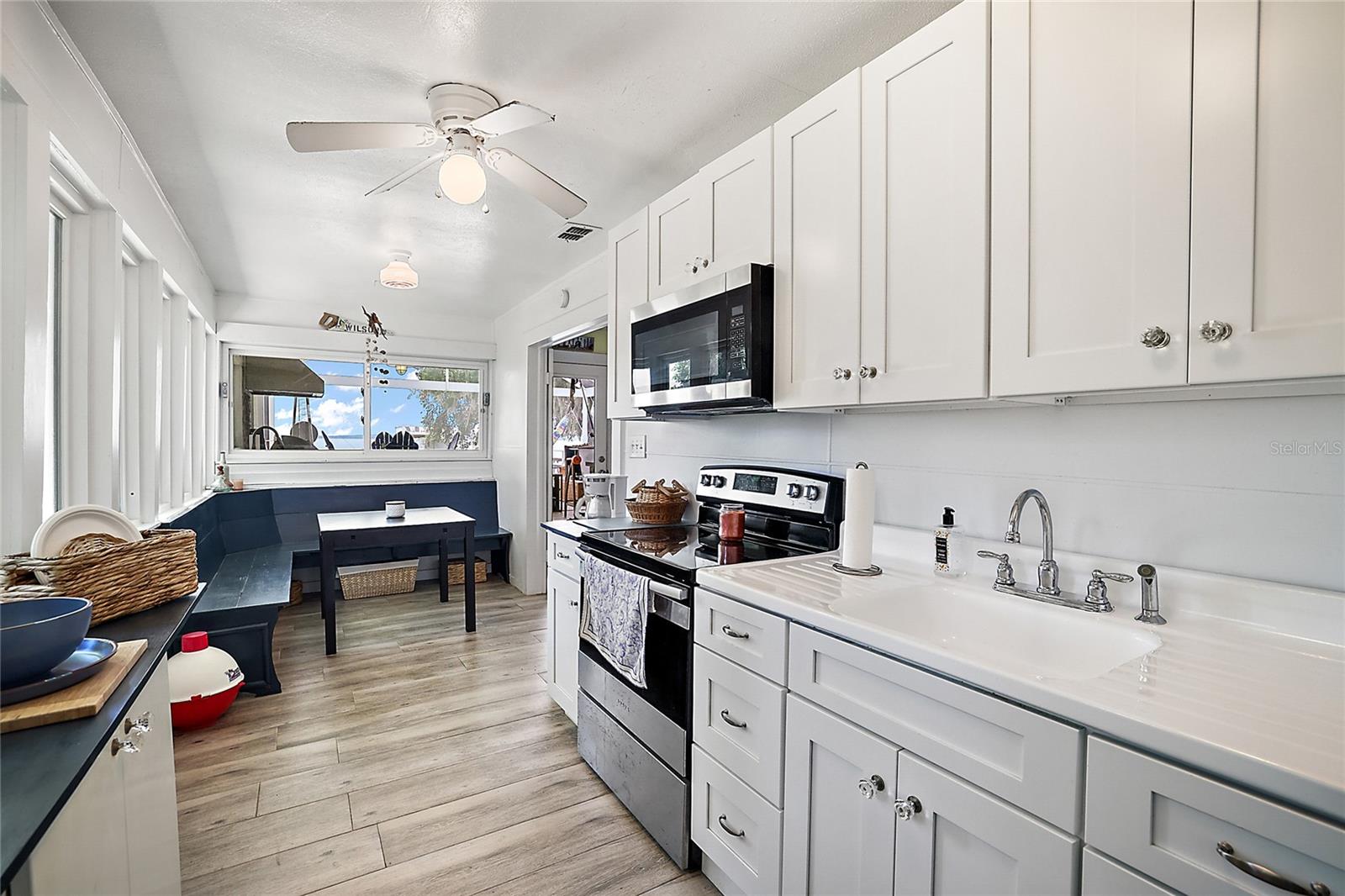 Image 11 of 47 For 12499 139th Court