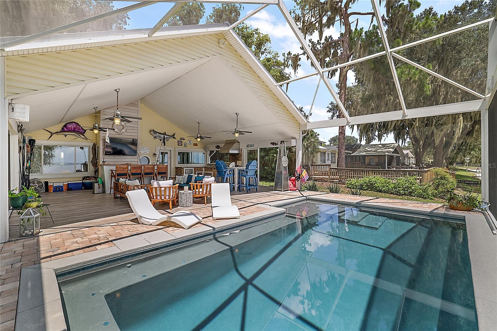 Image 8 of 47 For 12499 139th Court