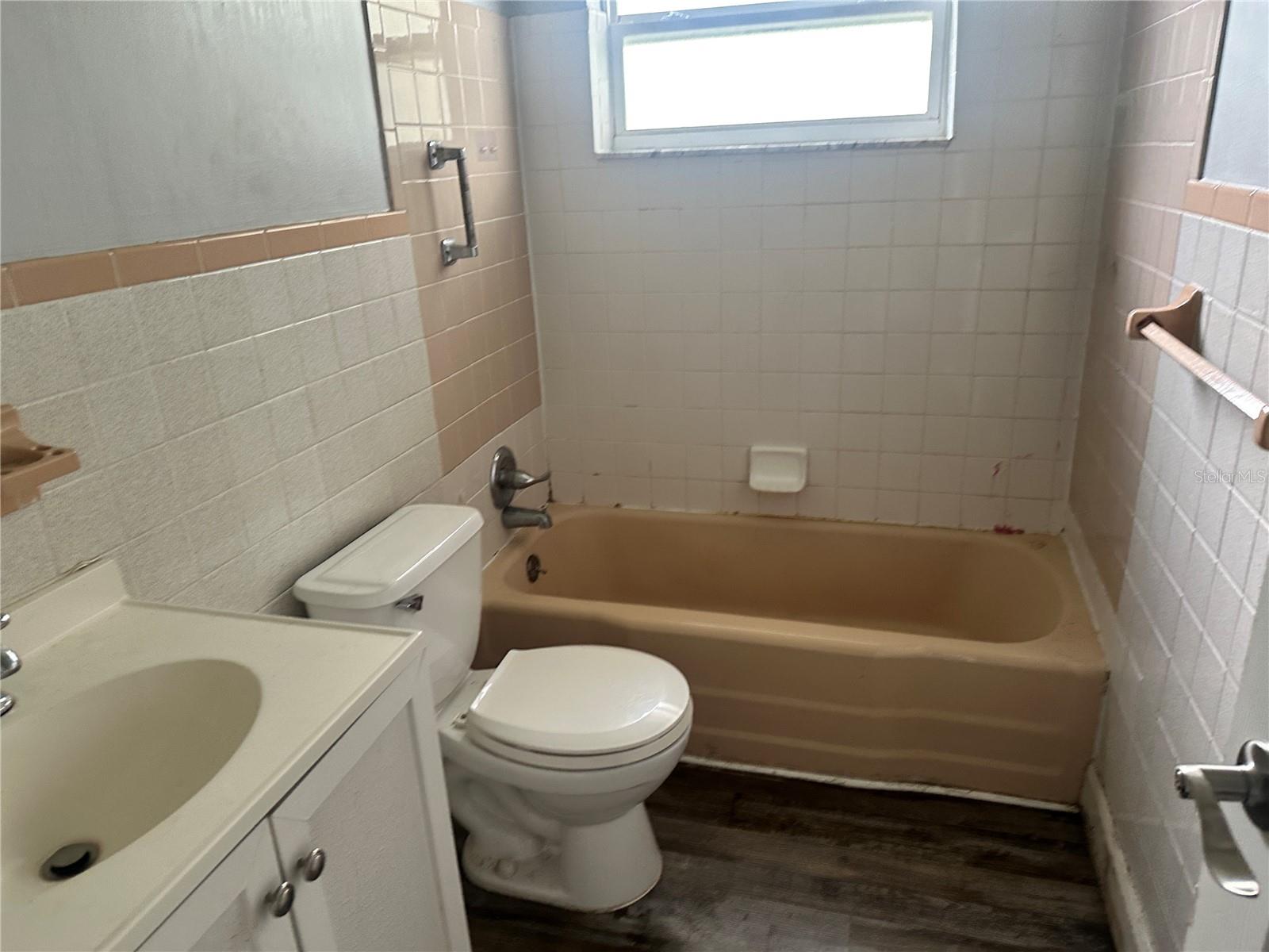 Image 4 of 7 For 2014 3rd Street
