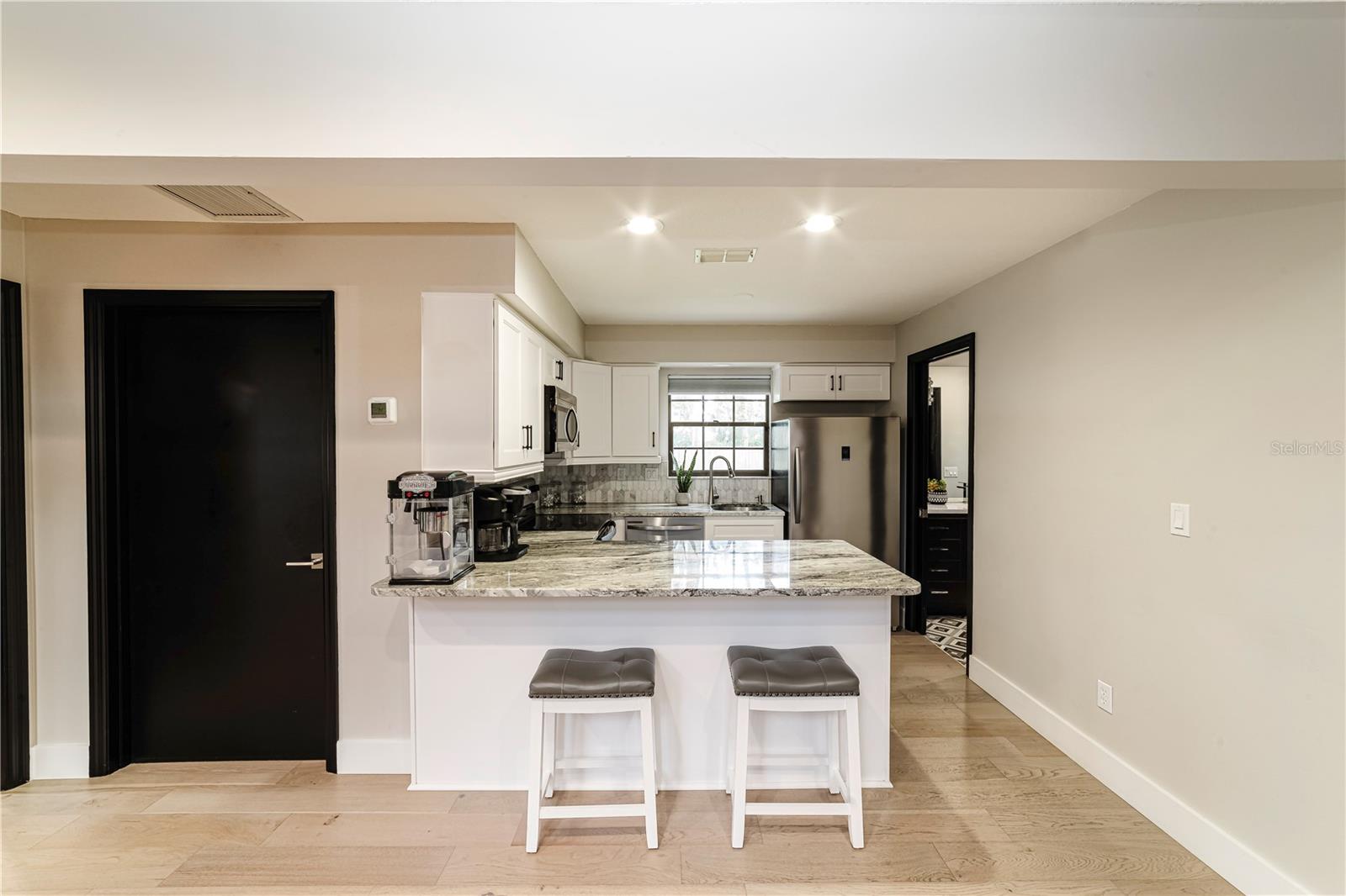 Image 29 of 81 For 2418 15th Street