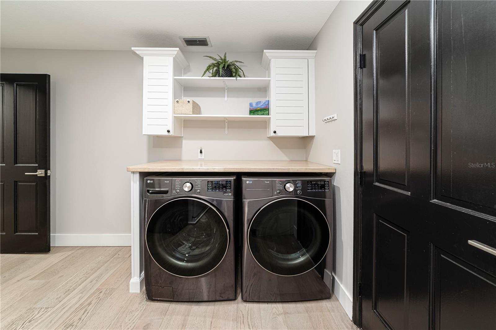 Image 47 of 81 For 2418 15th Street