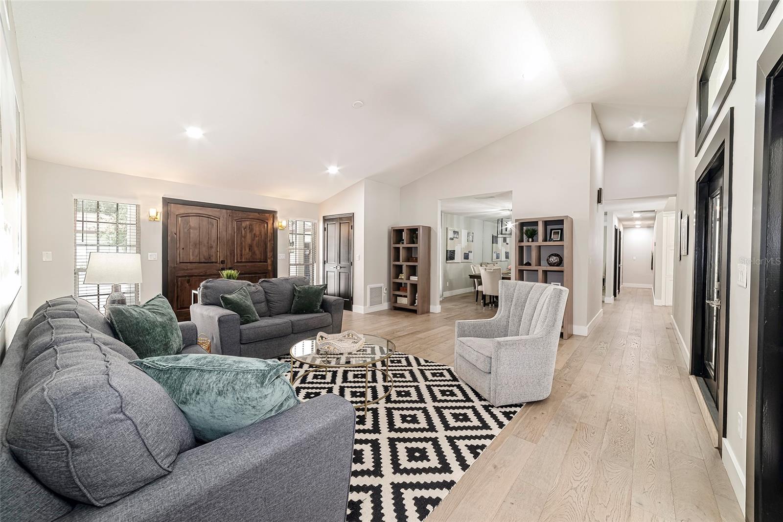 Image 7 of 81 For 2418 15th Street