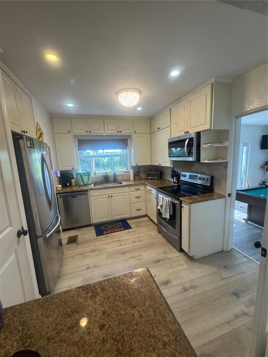 Image 15 of 21 For 606 28th Avenue