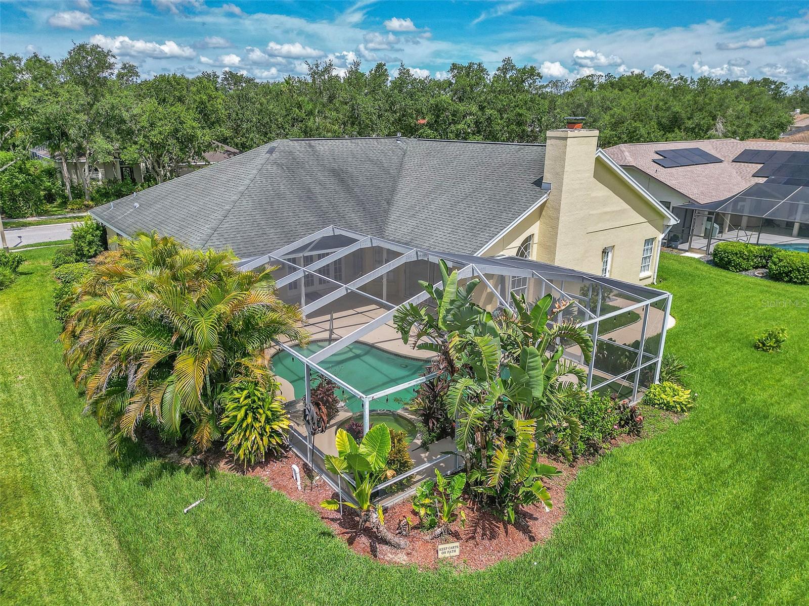 Listing photo id 45 for 5210 Camberlea Avenue