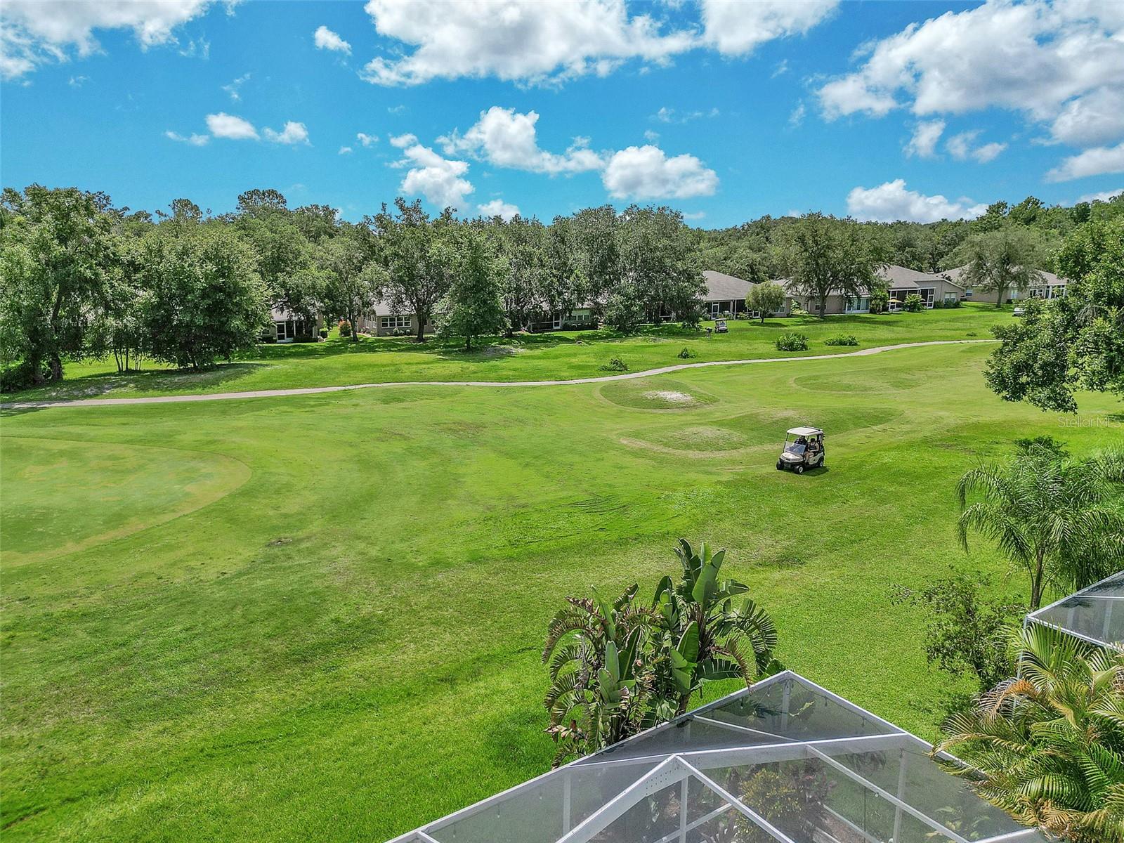Listing photo id 50 for 5210 Camberlea Avenue
