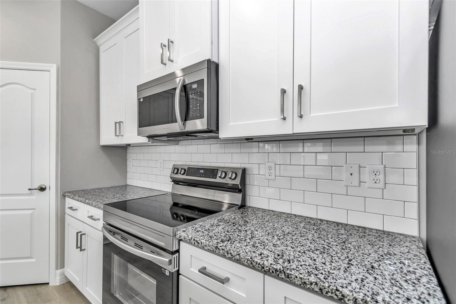 Image 11 of 26 For 9393 158th Place