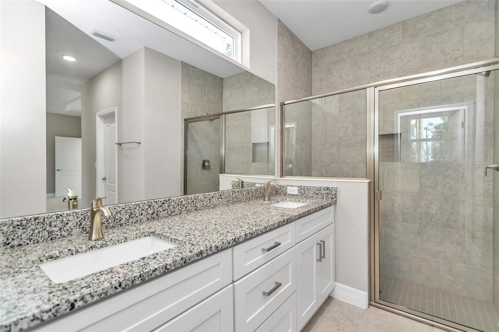 Image 20 of 26 For 9393 158th Place