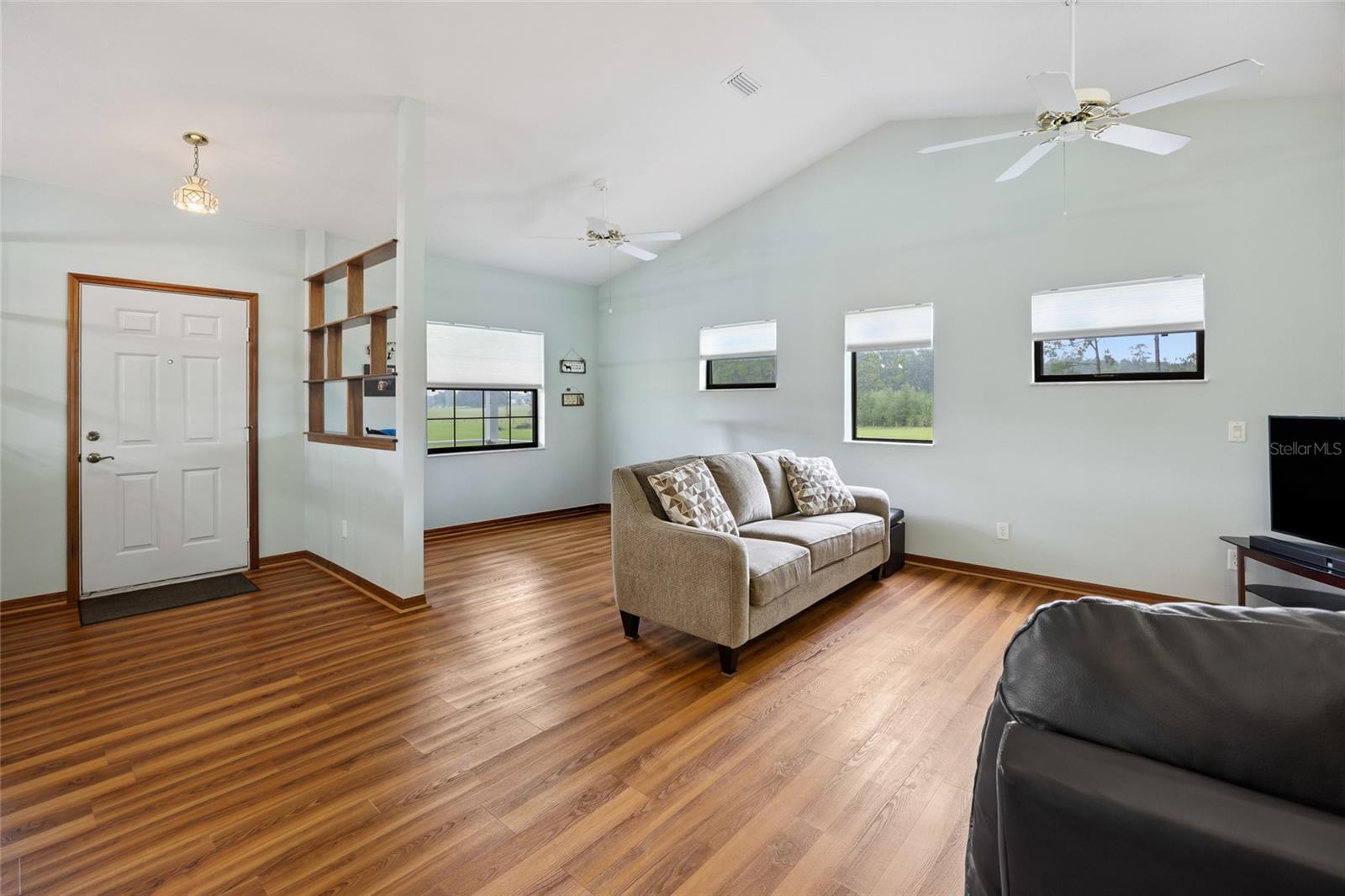 Image 17 of 82 For 21588 106th Lane Road