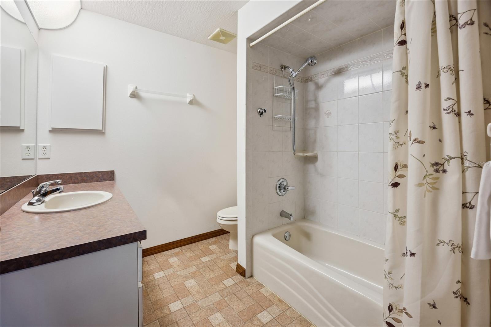 Image 21 of 82 For 21588 106th Lane Road
