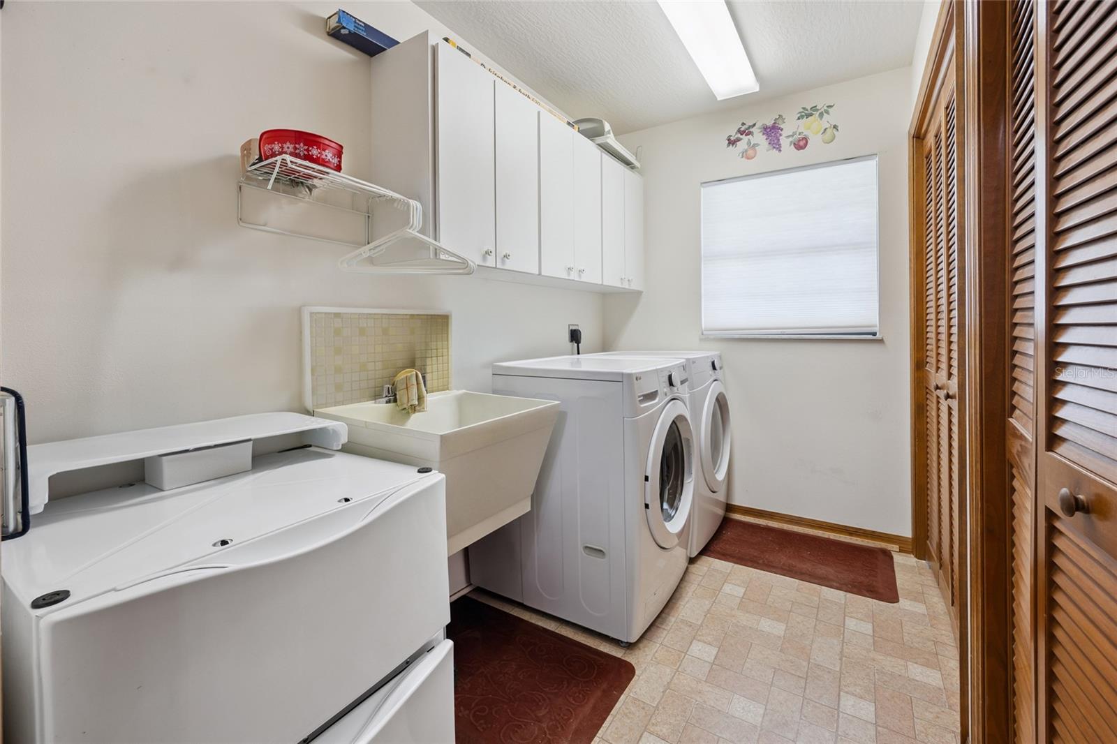 Image 42 of 82 For 21588 106th Lane Road