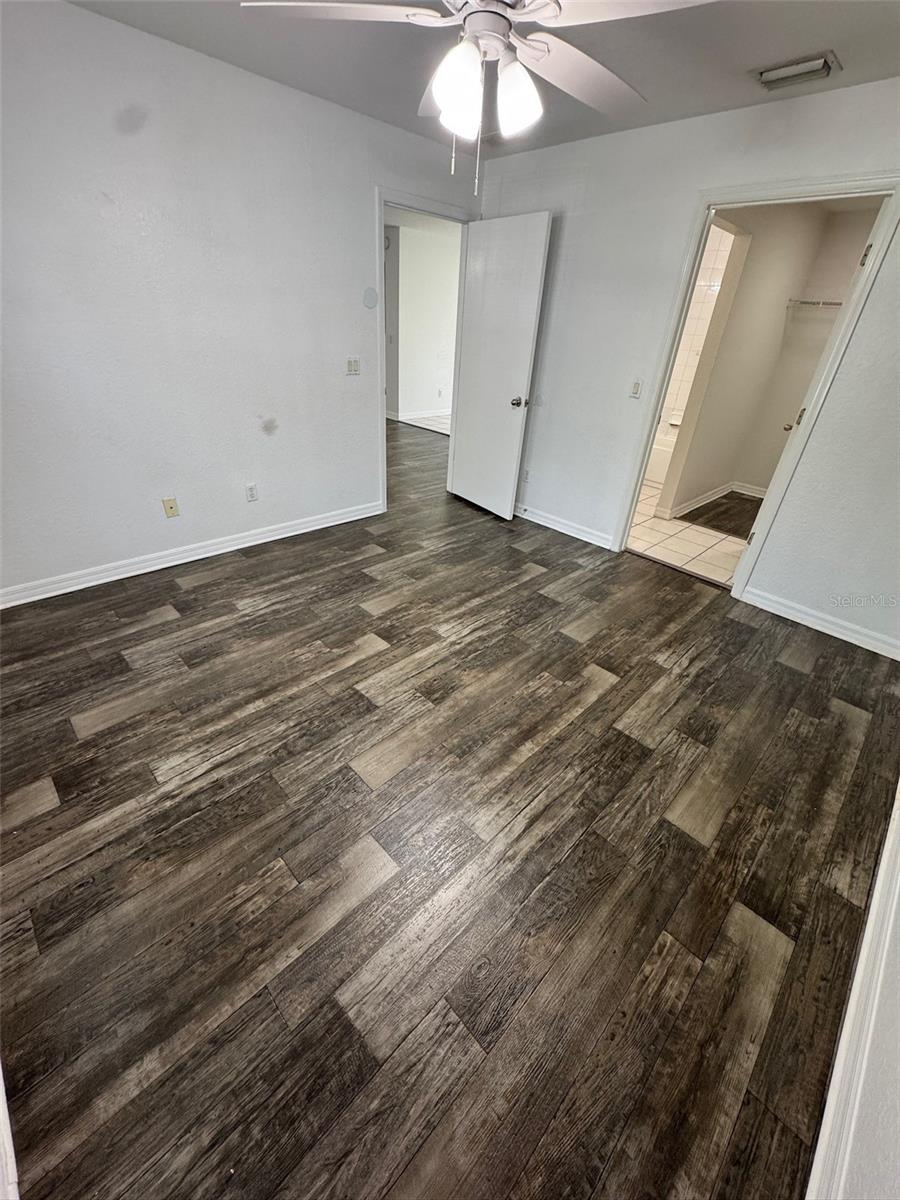 Image 11 of 20 For 11322-11322 55th Avenue Road 1301