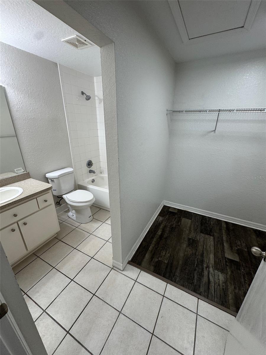 Image 12 of 20 For 11322-11322 55th Avenue Road 1301