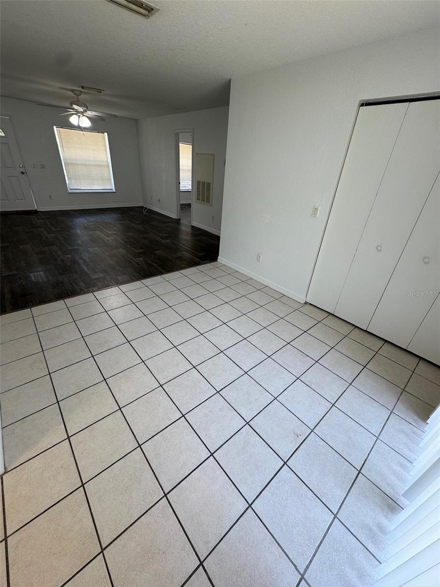 Image 9 of 20 For 11322-11322 55th Avenue Road 1301