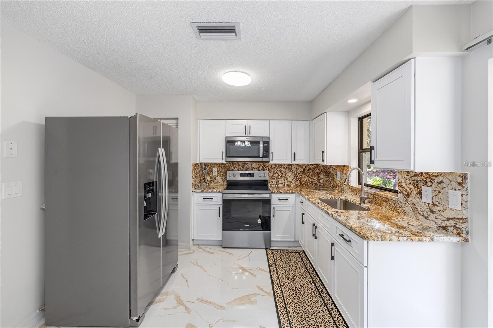 Image 6 of 15 For 4701 60th Terrace