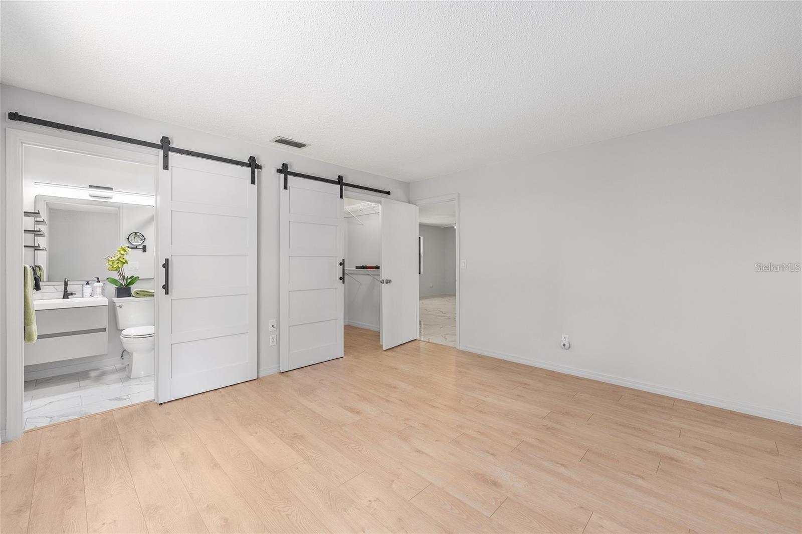 Image 8 of 15 For 4701 60th Terrace