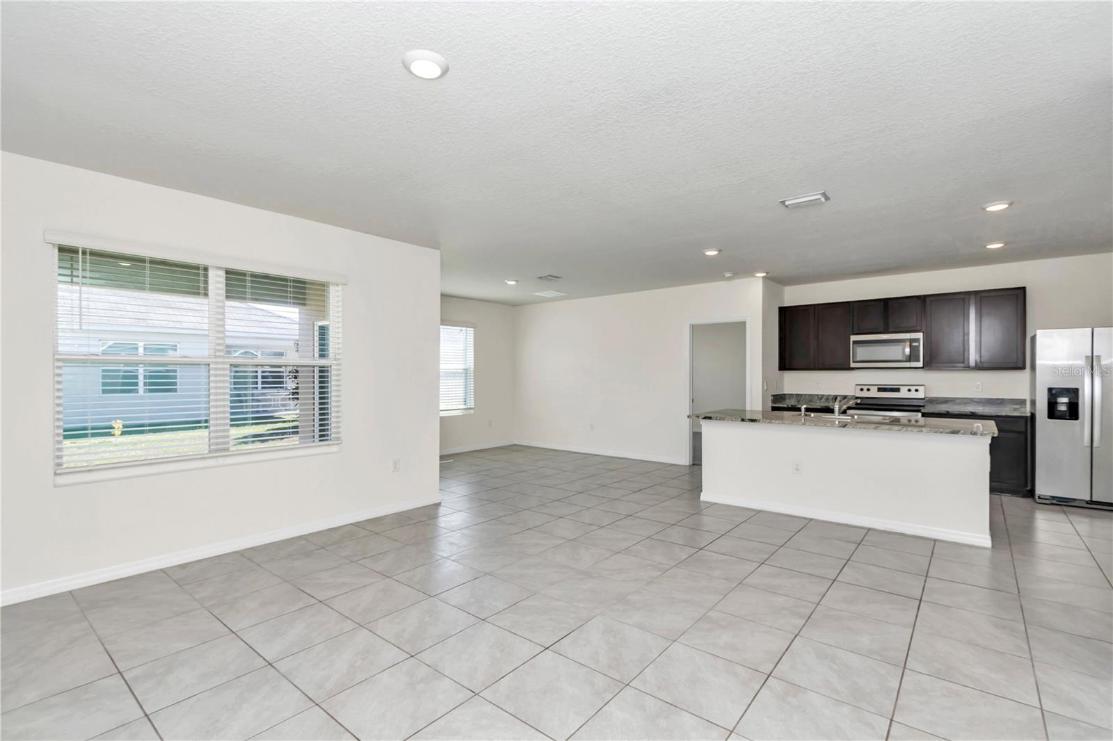 Image 15 of 40 For 27 Hickory Course Lane