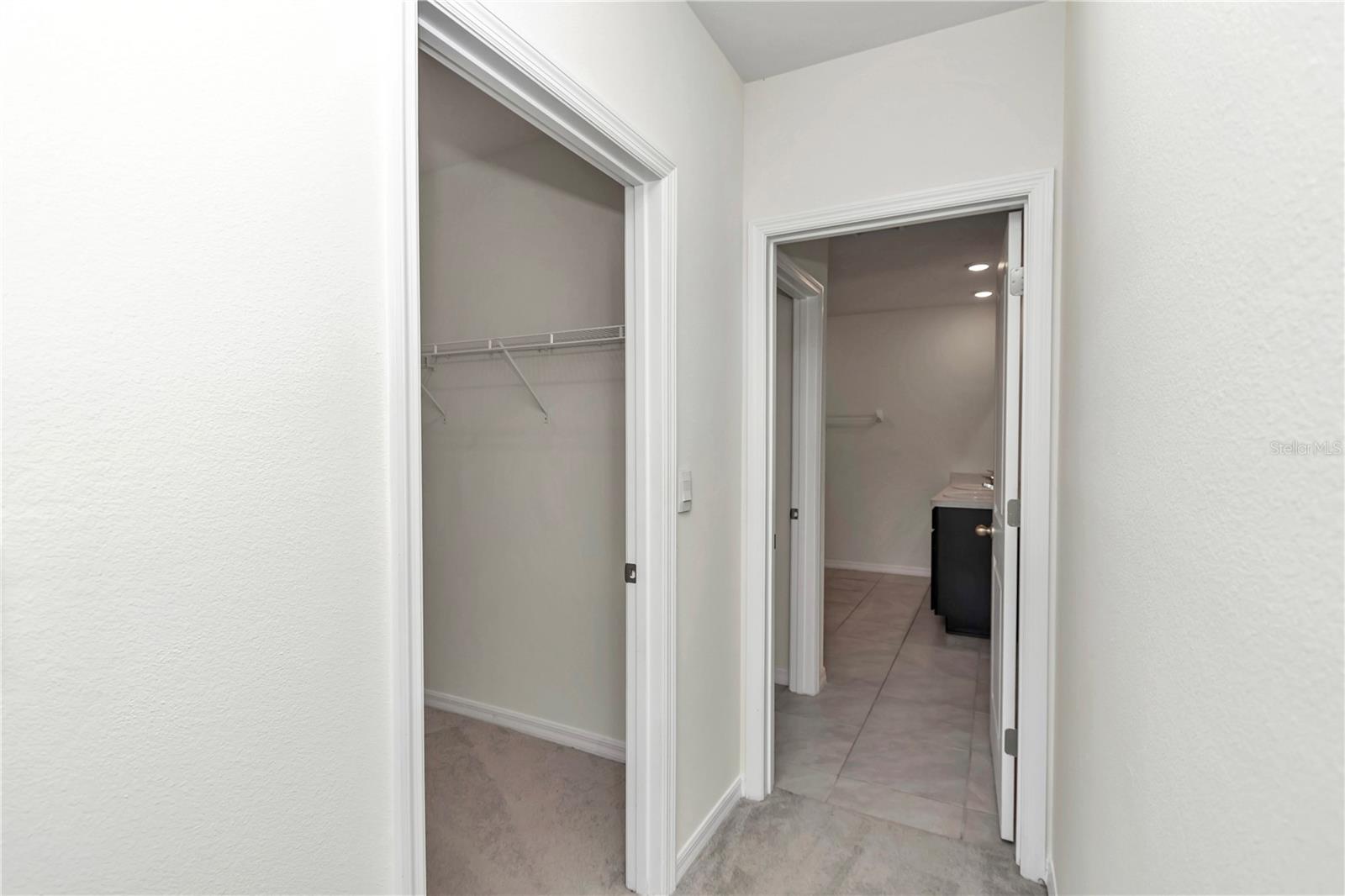 Image 21 of 40 For 27 Hickory Course Lane