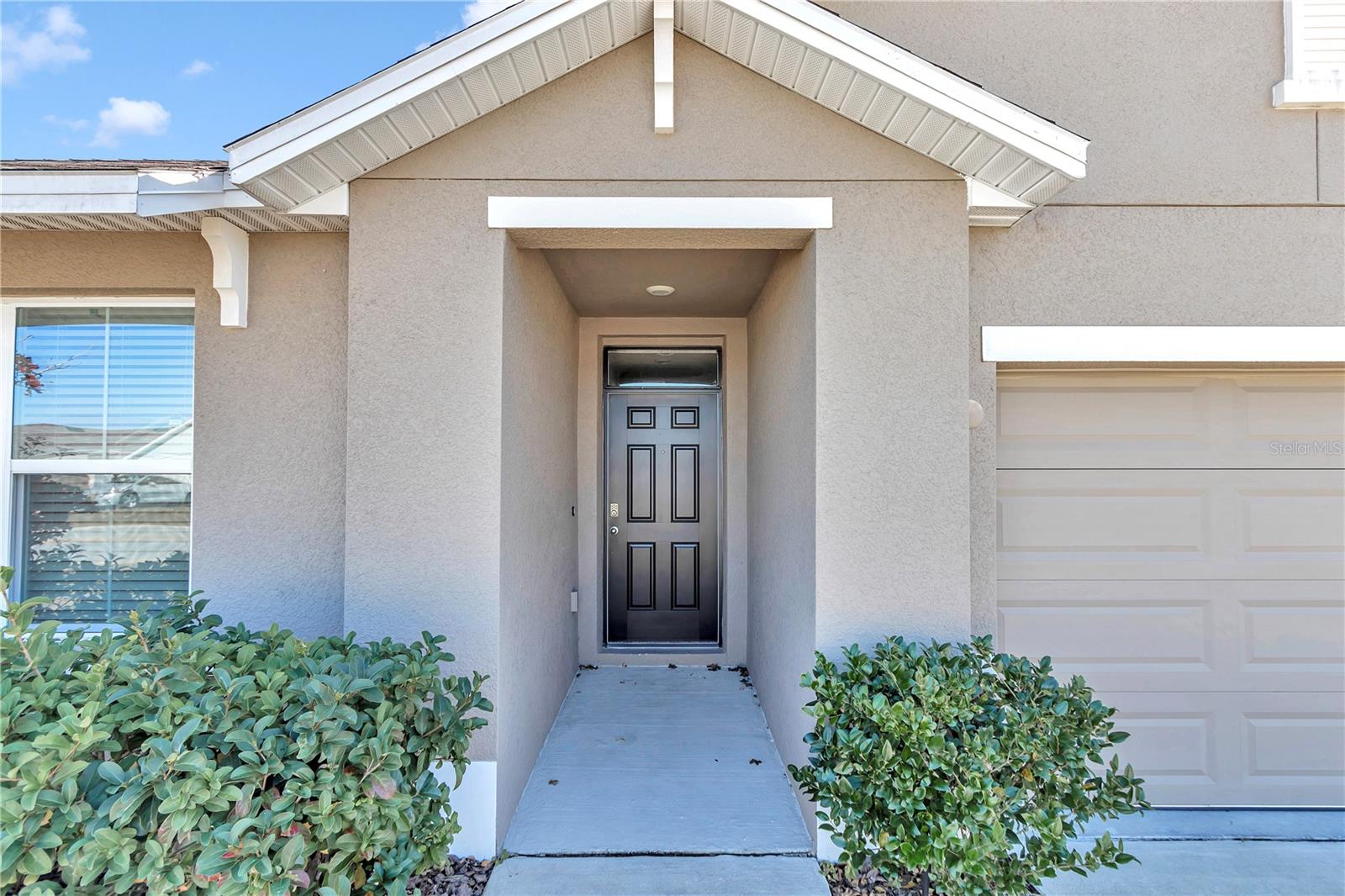 Image 3 of 40 For 27 Hickory Course Lane