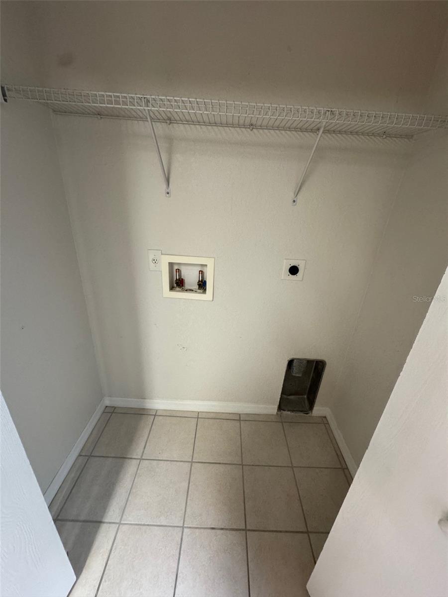Image 7 of 14 For 11322-11322 55th Avenue Road 601