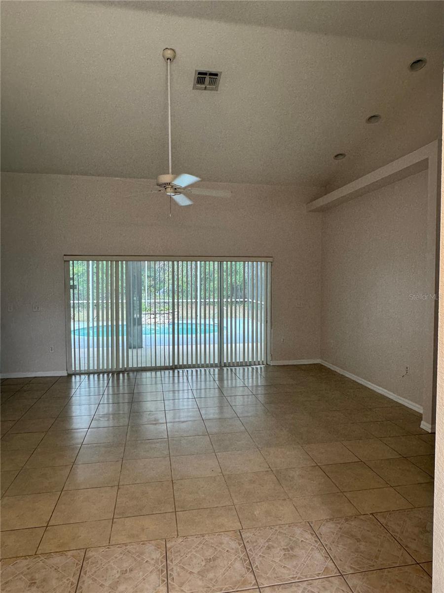 Image 4 of 10 For 8013 134th Loop