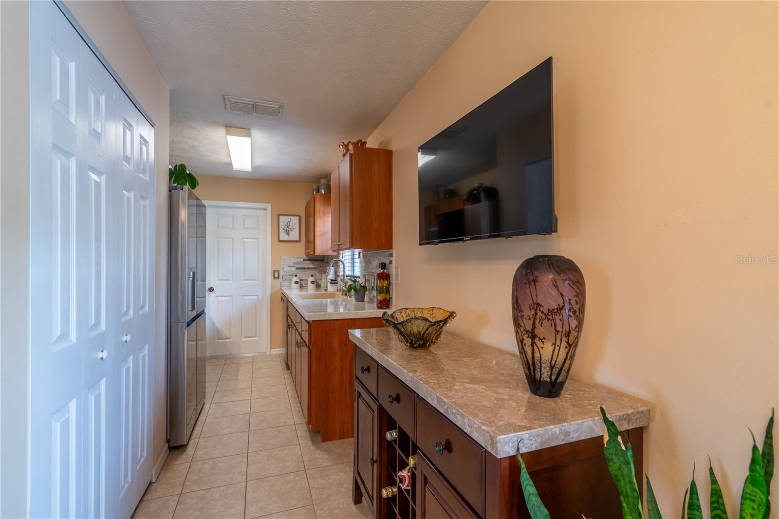 Image 17 of 36 For 189 Oak Circle