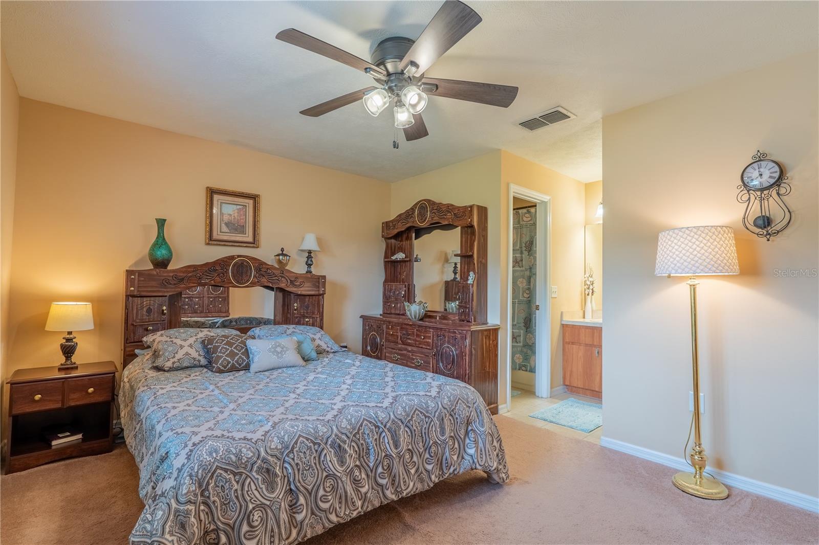 Image 21 of 36 For 189 Oak Circle