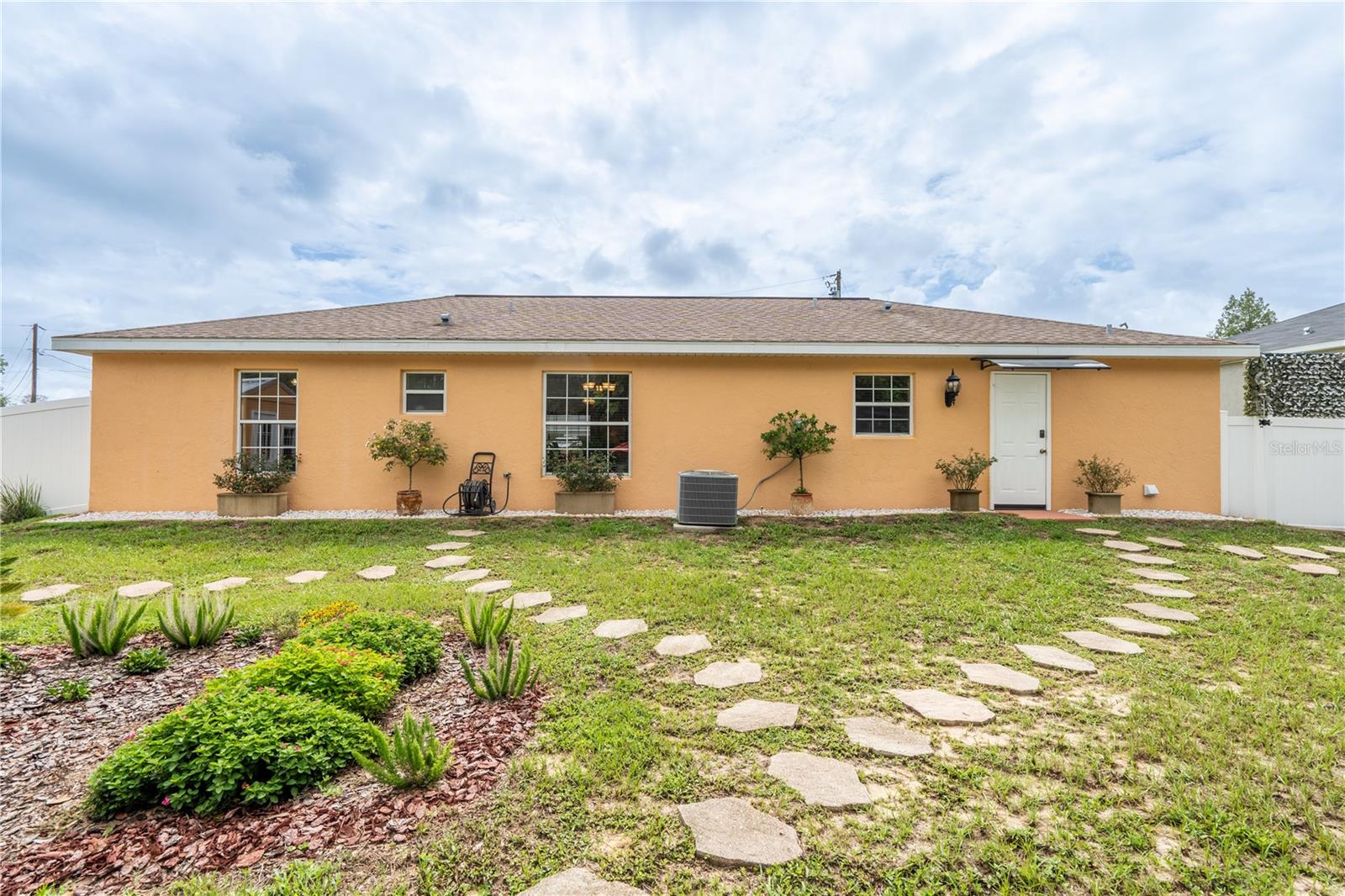 Image 6 of 36 For 189 Oak Circle